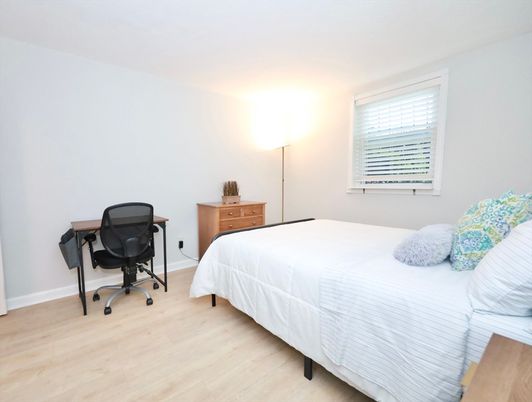 Bedroom, Home Office, Interior, Wood Texture Flooring