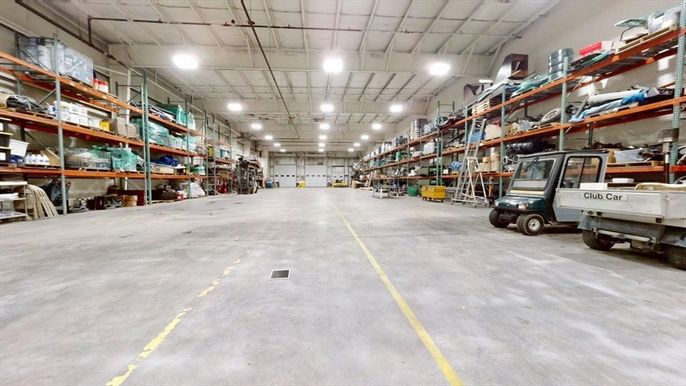 Garage, Interior