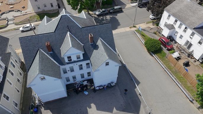 Exterior, Facade, Farmhouse