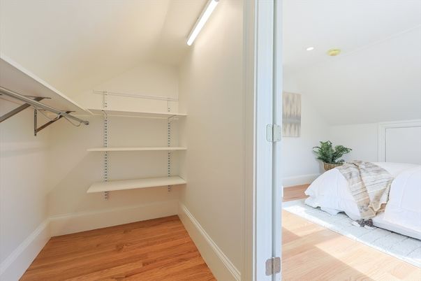 Bedroom, Interior, Recessed Lighting, Walk-in Closets, Wood Texture Flooring