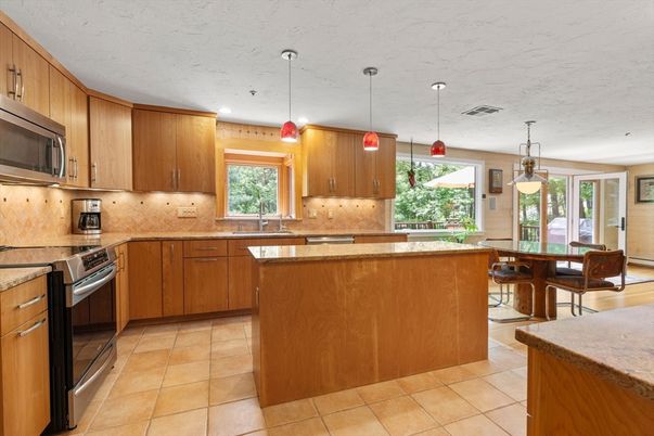 Dining room, Interior, Kitchen, Pendant Lights, Recessed Lighting