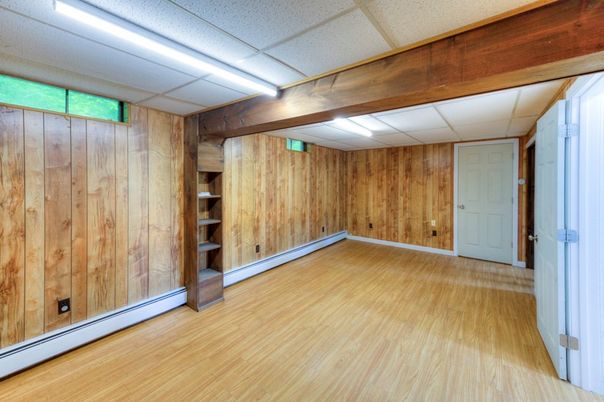 Empty room, Interior, Wood Texture Flooring, Wooden Walls