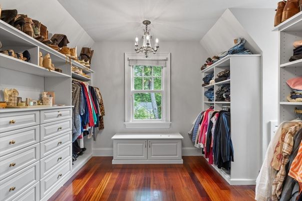 Chandelier, Interior, Walk-in Closets, Wood Texture Flooring