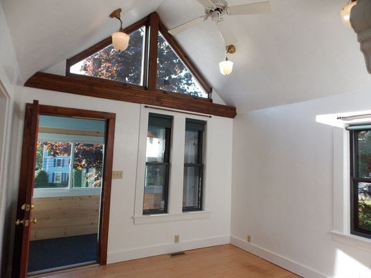 Interior, Pendant Lights, Wood Texture Flooring