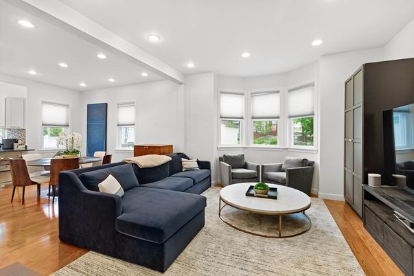Dining room, Interior, Living room, Recessed Lighting, Wood Texture Flooring