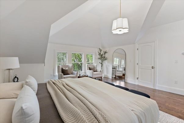 Bedroom, Interior, Pendant Lights, Wood Texture Flooring