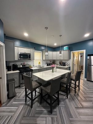 Dining room, Interior, Kitchen, Pendant Lights, Recessed Lighting, Stainless Steel Appliances