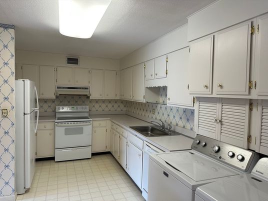 Interior, Kitchen, Washer