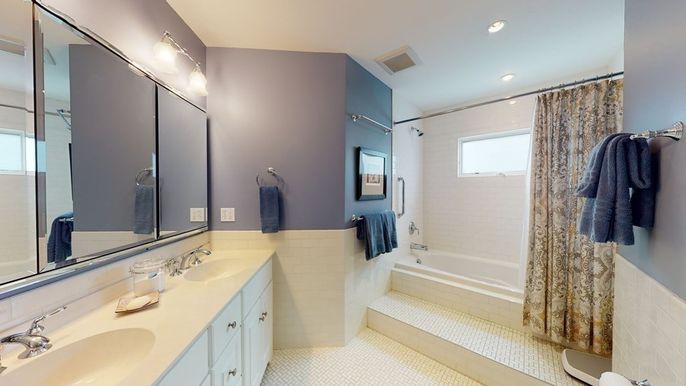 Bathroom, Dual Sink Vanities, Interior, Recessed Lighting