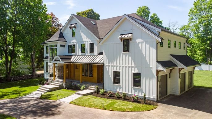 Exterior, Facade, Farmhouse
