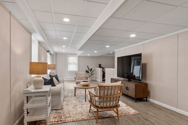 Interior, Living room, Recessed Lighting, Wood Texture Flooring