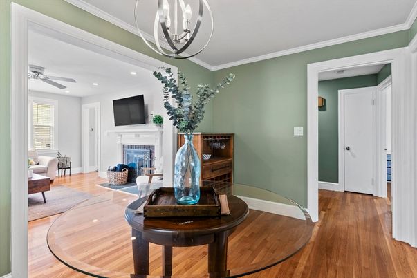 Fireplace, Interior, Living room, Pendant Lights, Recessed Lighting, Wood Texture Flooring