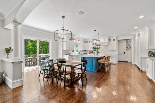 Dining room, Interior, Kitchen, Pendant Lights, Recessed Lighting, Wood Texture Flooring