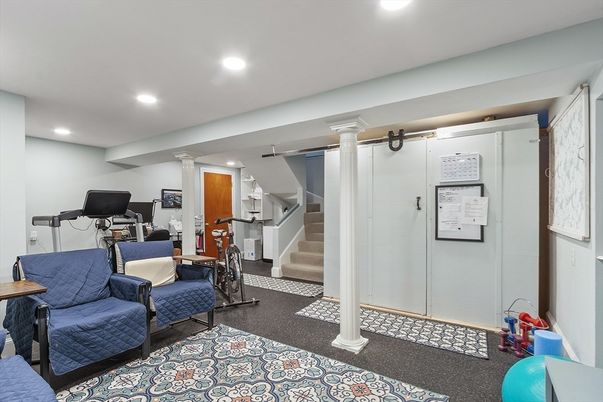 Fitness Equipment, Interior, Recessed Lighting