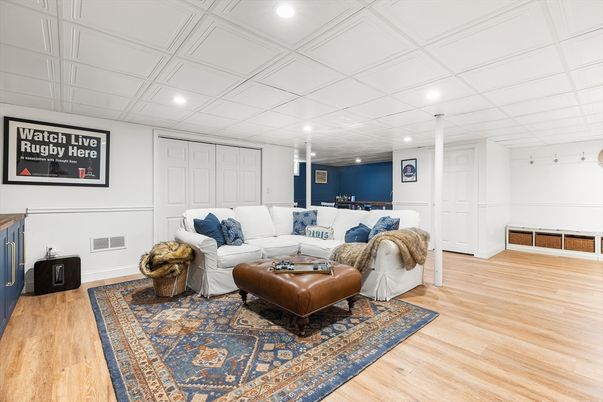Interior, Living room, Recessed Lighting, Wood Texture Flooring