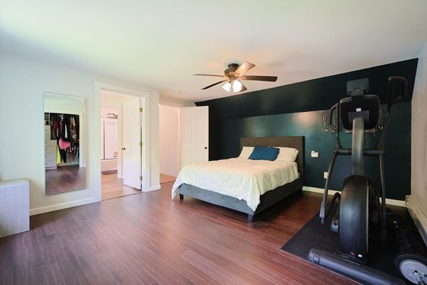 Bedroom, Fitness Equipment, Interior, Wood Texture Flooring