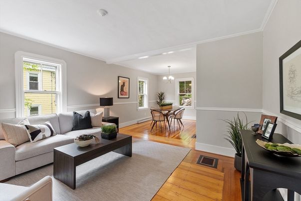 Chandelier, Dining room, Interior, Living room, Recessed Lighting, Wood Texture Flooring