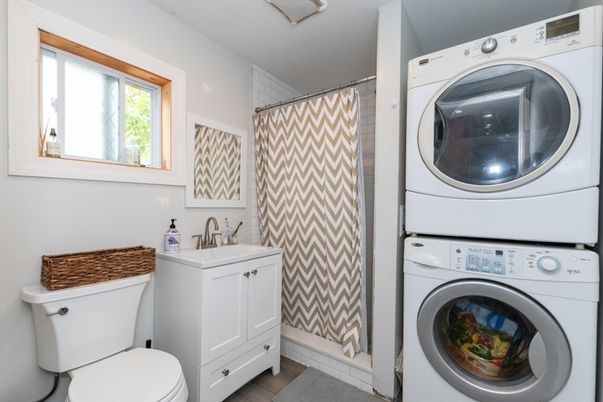 Bathroom, Interior, Utility Closets, Washer