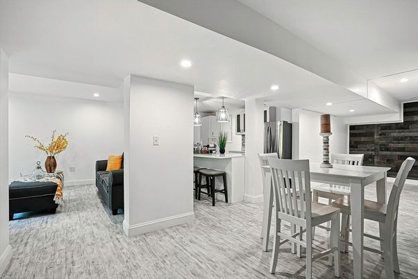 Dining room, Interior, Kitchen, Pendant Lights, Recessed Lighting