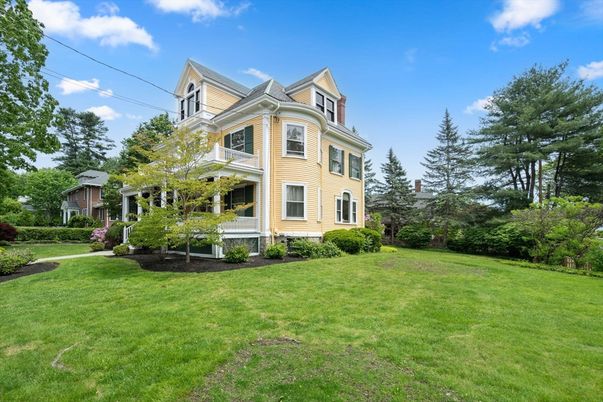 Backyard, Exterior, Facade, Queen Anne Victorian