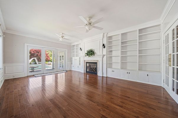 Empty room, Fireplace, Interior, Wood Texture Flooring