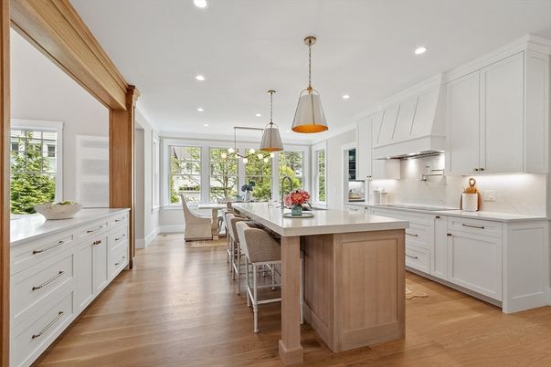 Dining room, Interior, Kitchen, Pendant Lights, Recessed Lighting, Wood Texture Flooring