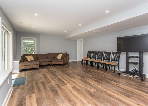 Interior, Living room, Recessed Lighting, Wood Texture Flooring