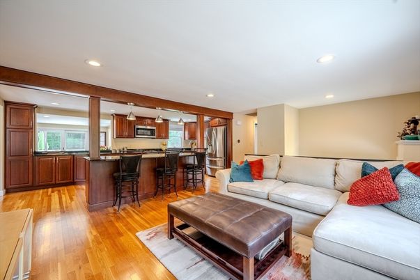 Interior, Kitchen, Living room, Pendant Lights, Recessed Lighting, Wood Texture Flooring
