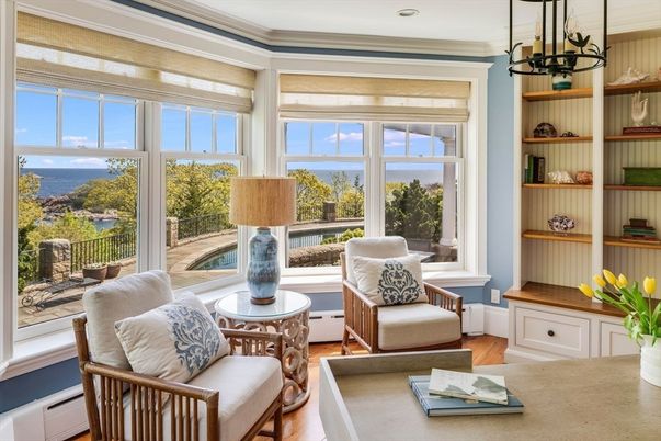 Interior, Living room, Pendant Lights, Recessed Lighting, Sun Room, Water, Wood Texture Flooring