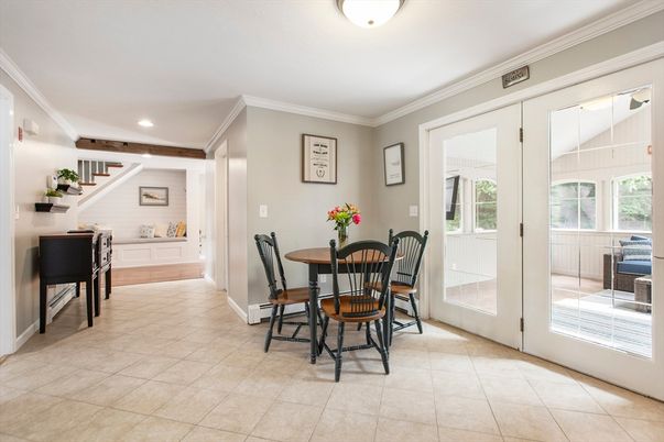 Dining room, Interior, Recessed Lighting