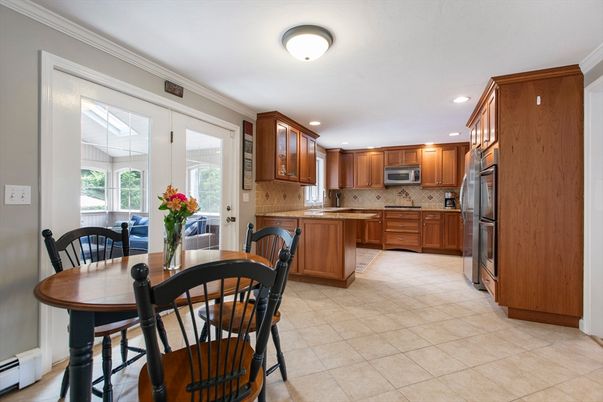 Dining room, Interior, Kitchen, Recessed Lighting