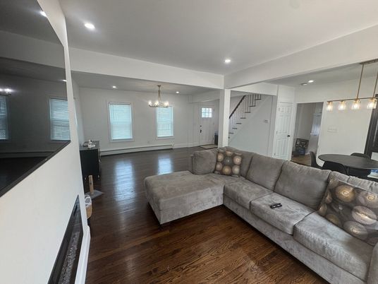 Chandelier, Interior, Living room, Pendant Lights, Recessed Lighting, Wood Texture Flooring