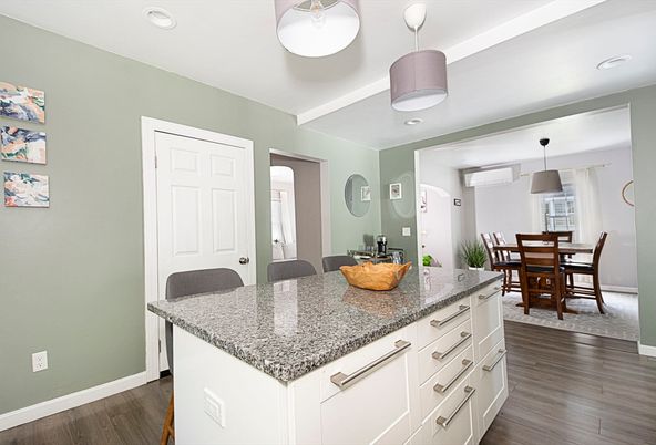 Dining room, Interior, Kitchen, Pendant Lights, Recessed Lighting, Wood Texture Flooring