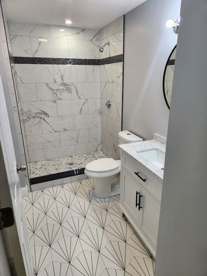 Bathroom, Interior, Marble Walls, Recessed Lighting