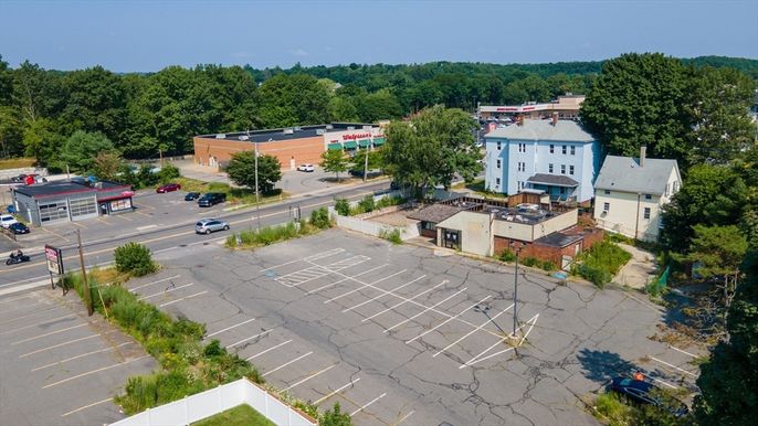 Exterior, Drone