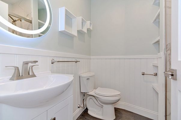Bathroom, Interior