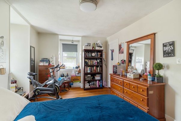 Bedroom, Fitness Equipment, Interior, Wood Texture Flooring