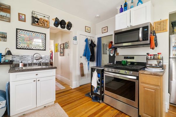 Interior, Kitchen, Stainless Steel Appliances, Wood Texture Flooring