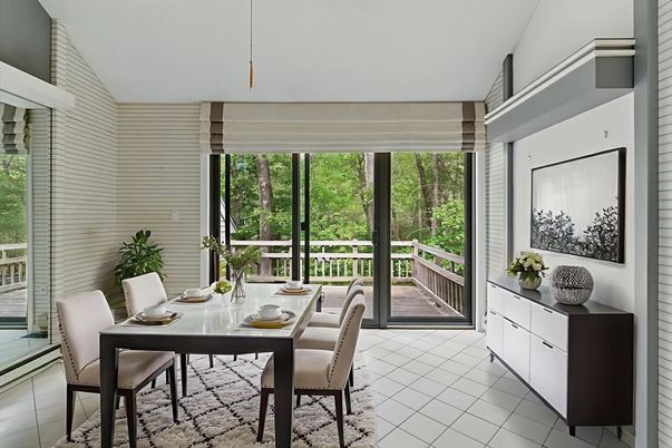 Dining room, Interior