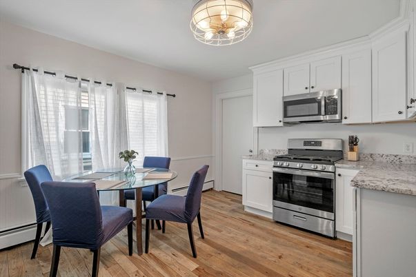 Dining room, Interior, Kitchen, Stainless Steel Appliances, Wood Texture Flooring