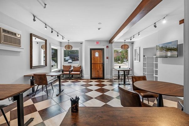 Dining room, Interior