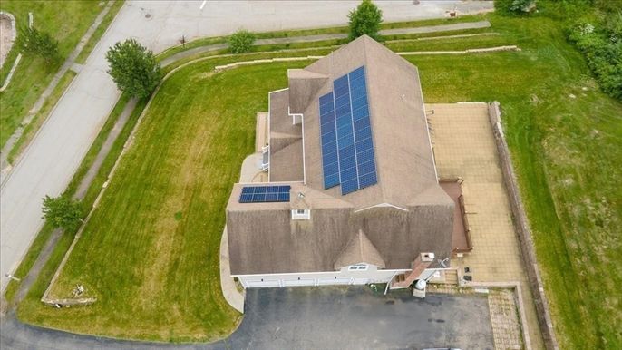 Exterior, Drone