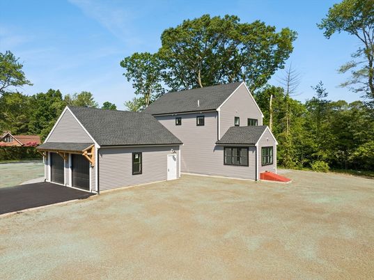 Backyard, Detached Garage, Exterior