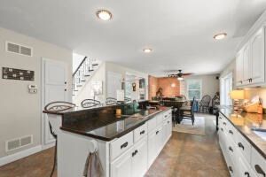 Dining room, Interior, Kitchen, Recessed Lighting