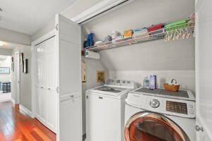 Interior, Utility Closets, Washer, Wood Texture Flooring