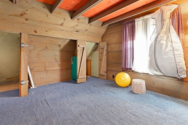 Empty room, Interior, Wooden Beams, Wooden Ceilings, Wooden Walls