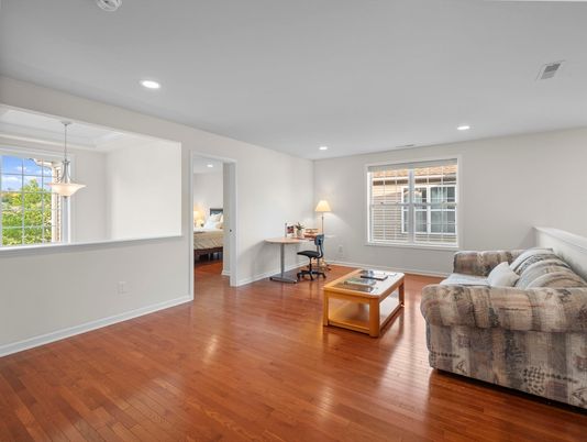 Bedroom, Interior, Living room, Pendant Lights, Recessed Lighting, Wood Texture Flooring