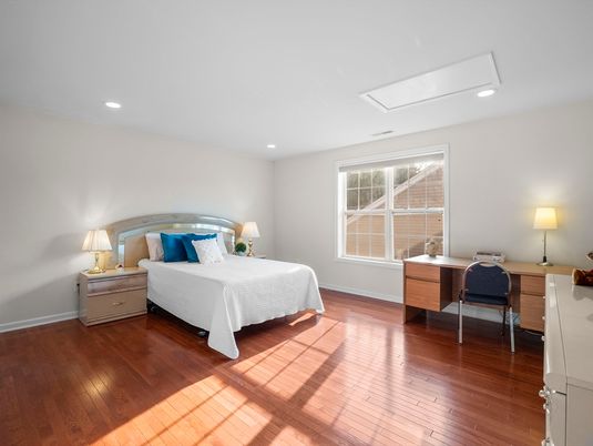 Bedroom, Home Office, Interior, Recessed Lighting, Wood Texture Flooring