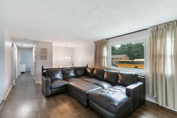 Interior, Living room, Pendant Lights, Wood Texture Flooring