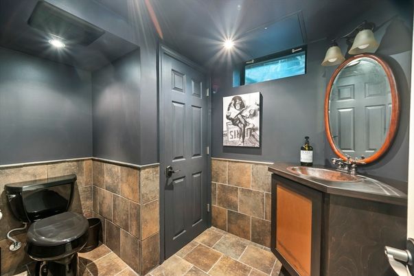 Bathroom, Interior, Recessed Lighting